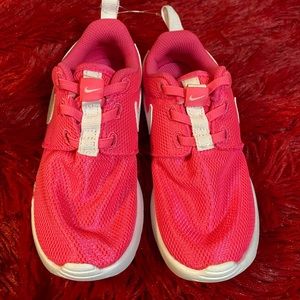 Brand New!!!! Nike Toddler shoes Size 10.5